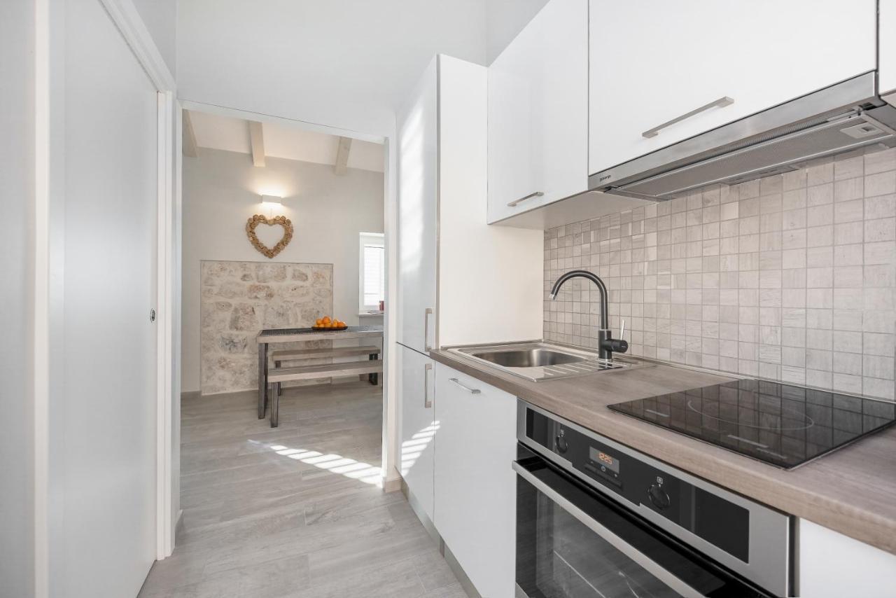 Jully Apartment With Swimming Pool Babino Polje Bagian luar foto