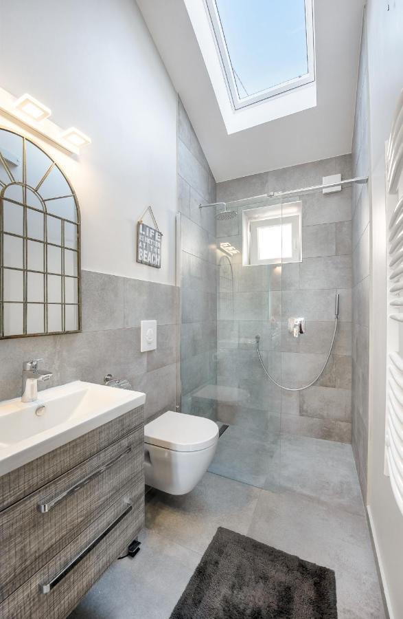 Jully Apartment With Swimming Pool Babino Polje Bagian luar foto